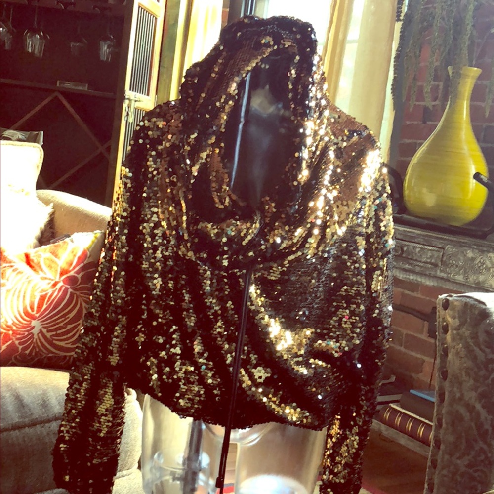 Sequence Top - image 1